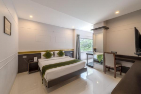 Отель Hotel Raj Premier - Indiranagar  Сампанги Рама Нагар